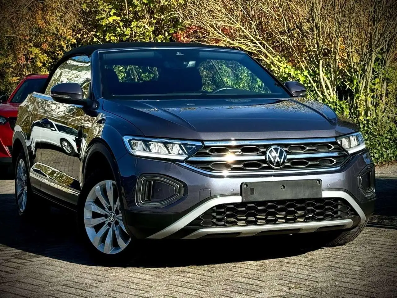 Photo 1 : Volkswagen T-roc 2022 Essence