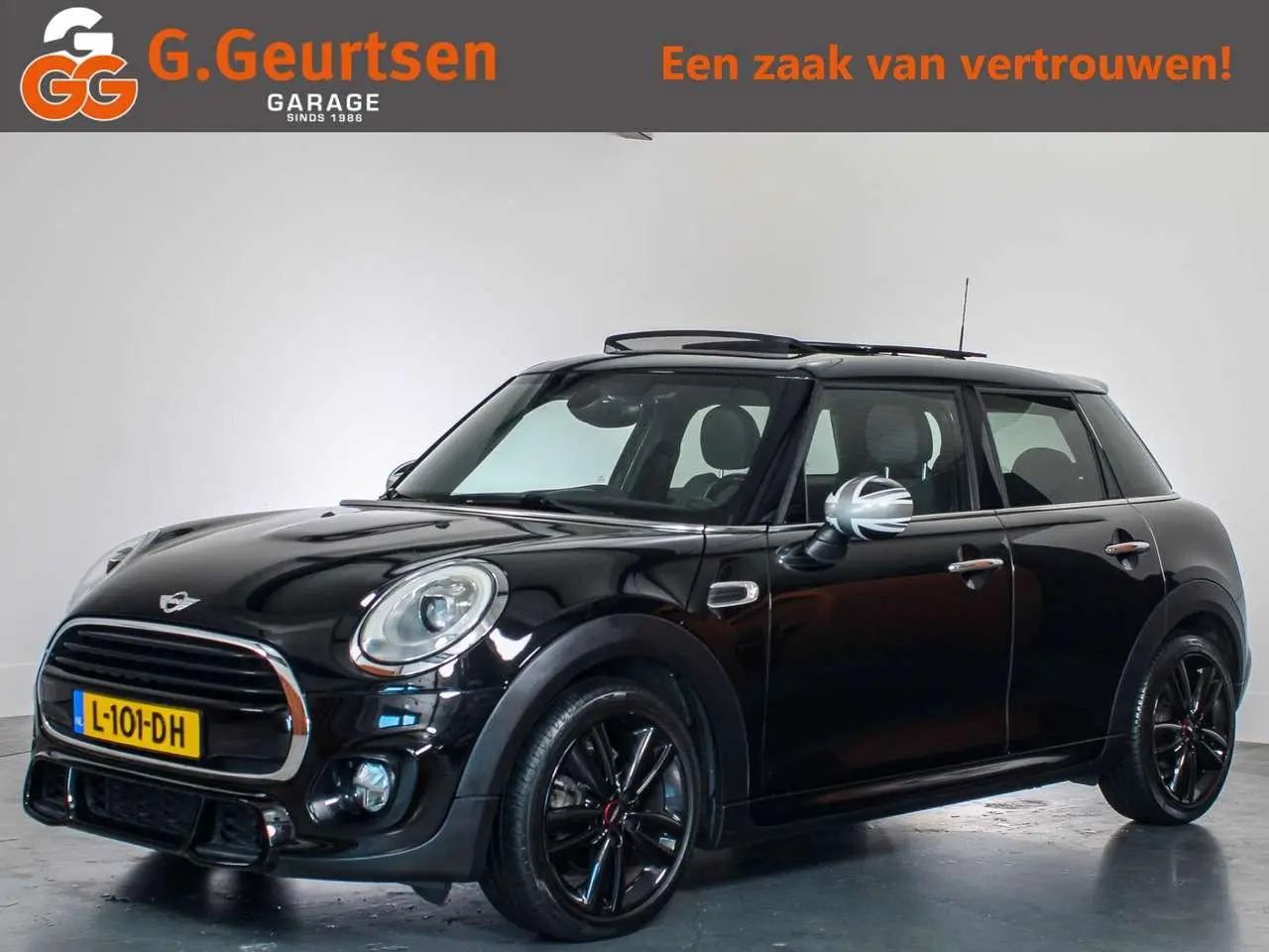 Photo 1 : Mini Cooper 2015 Petrol