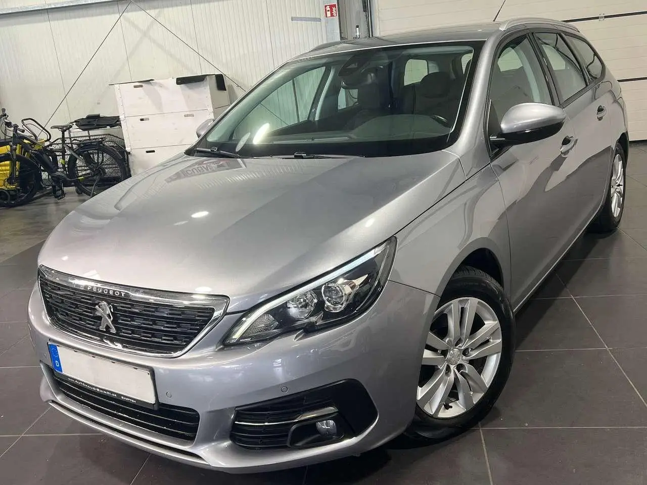 Photo 1 : Peugeot 308 2020 Diesel