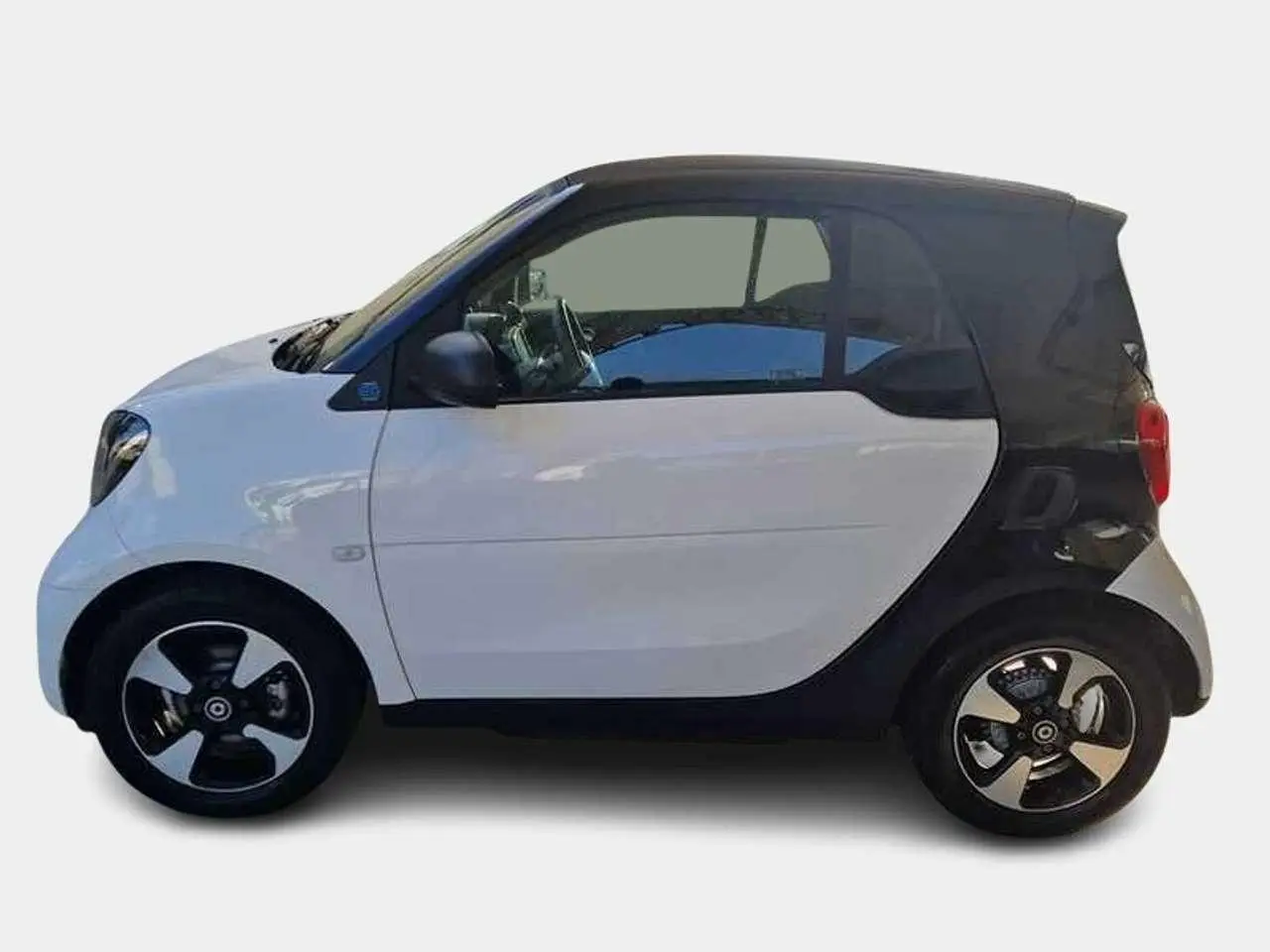 Photo 1 : Smart Fortwo 2021 Électrique