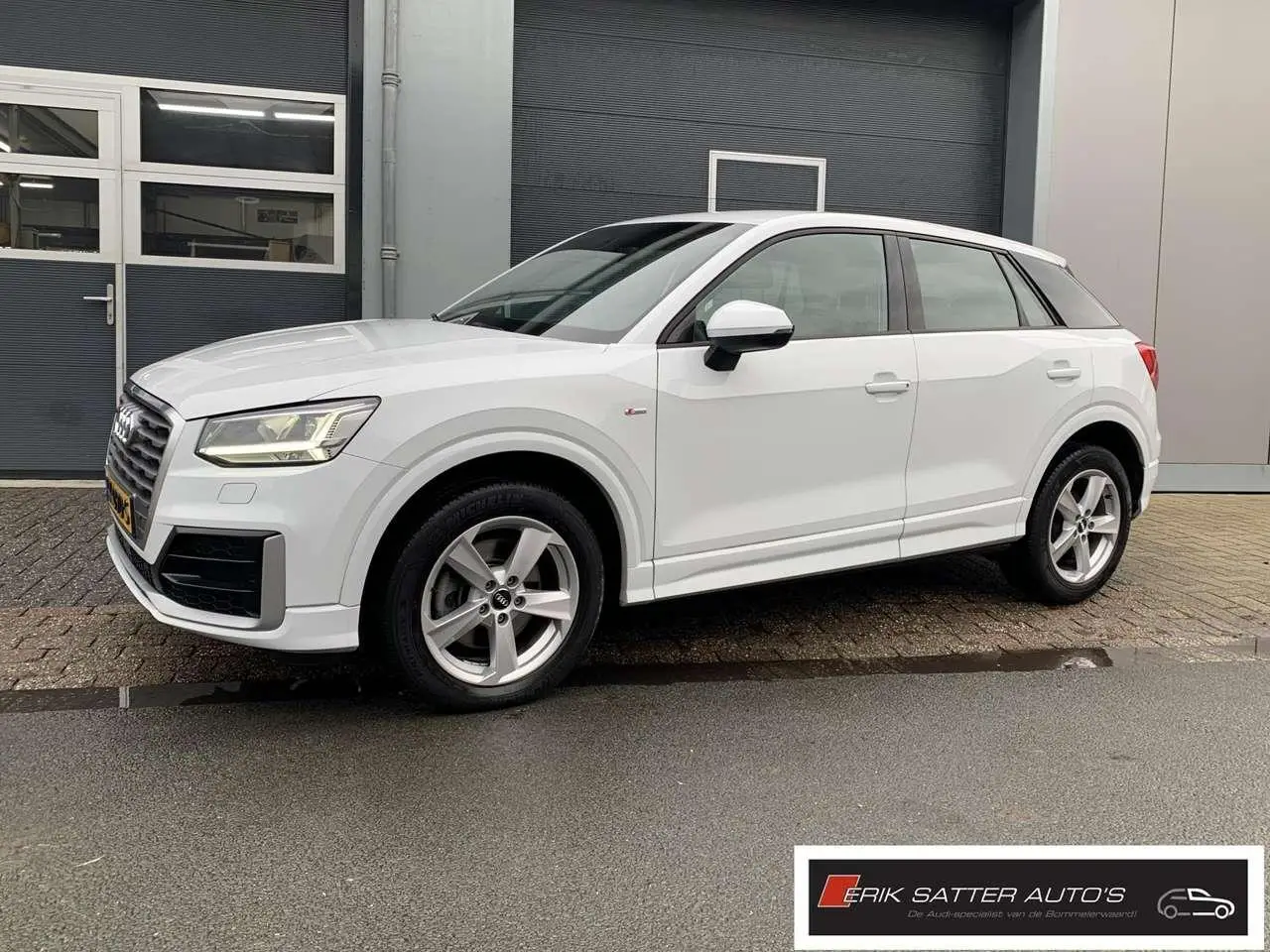 Photo 1 : Audi Q2 2017 Petrol