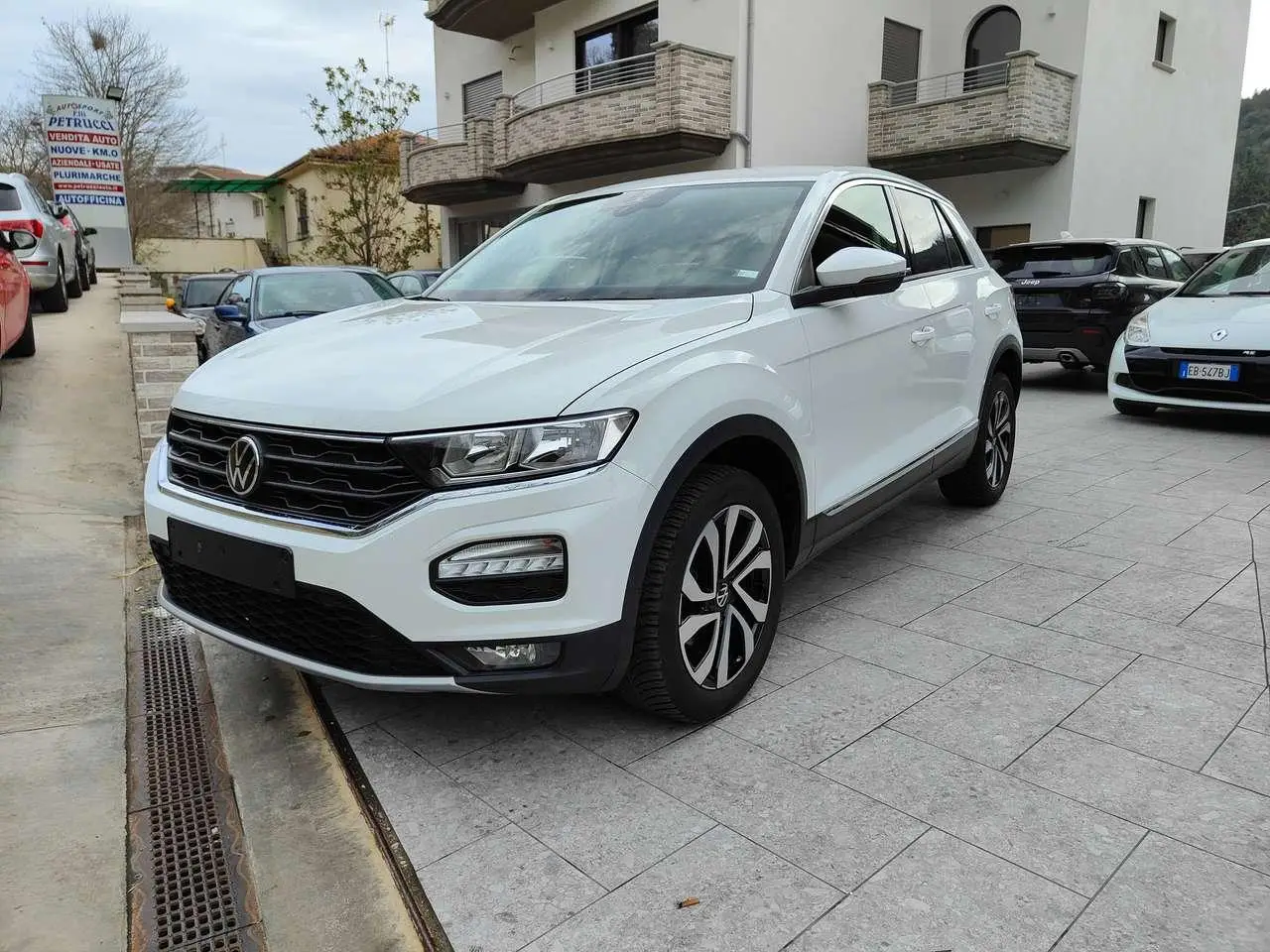 Photo 1 : Volkswagen T-roc 2022 Petrol