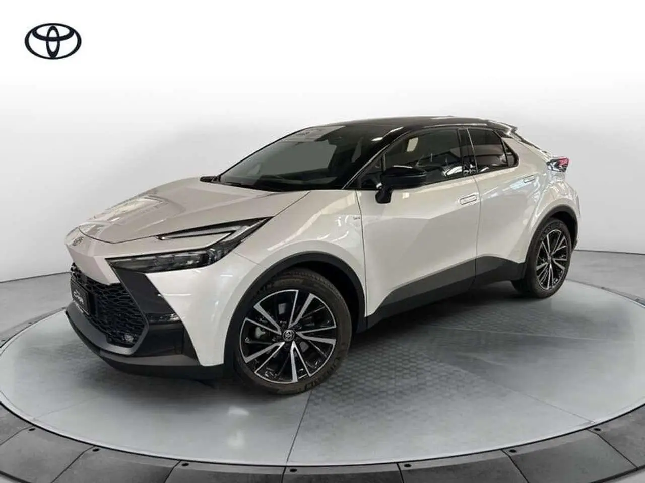 Photo 1 : Toyota C-hr 2024 Hybrid