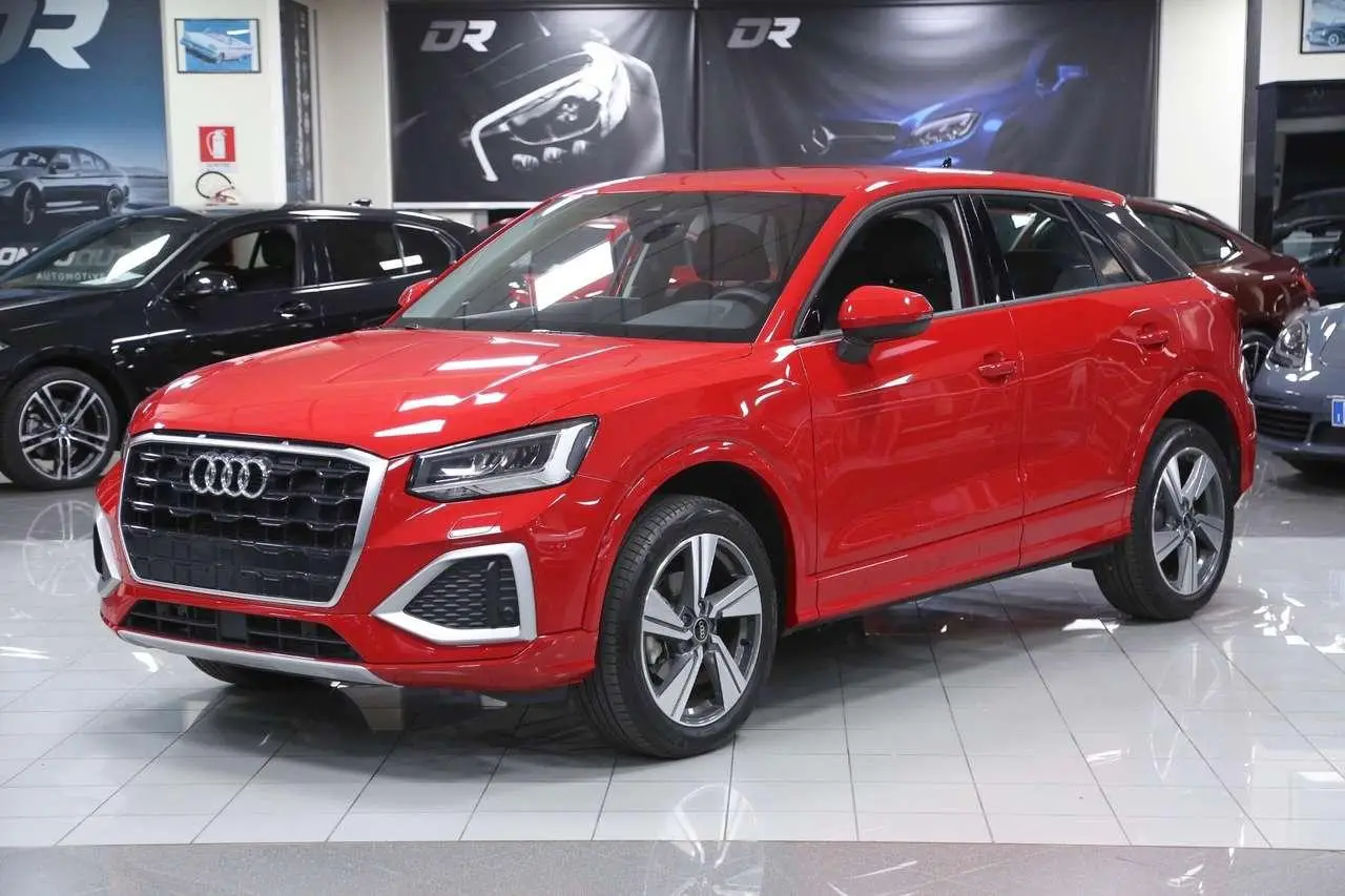 Photo 1 : Audi Q2 2024 Diesel