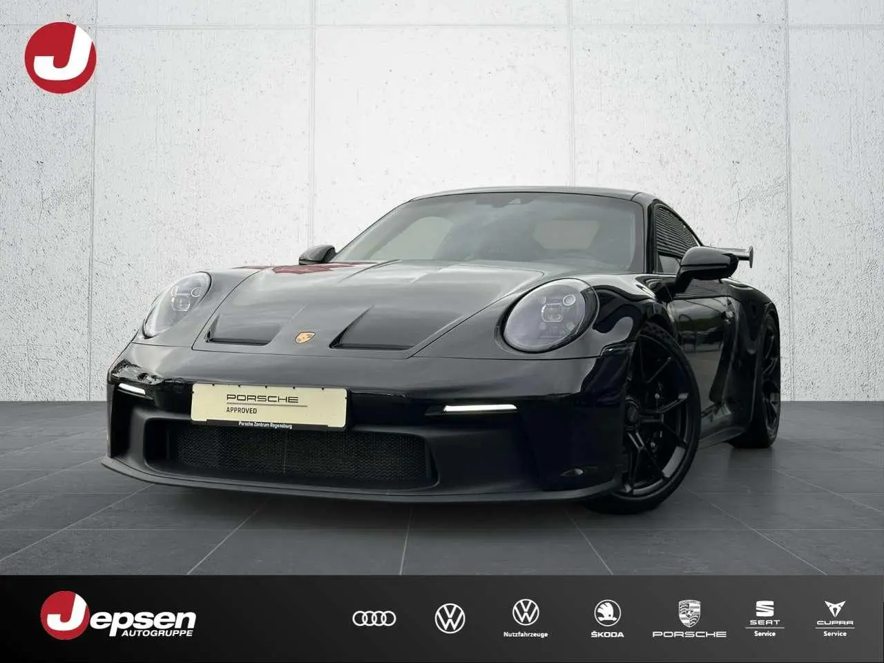 Photo 1 : Porsche 992 2022 Petrol