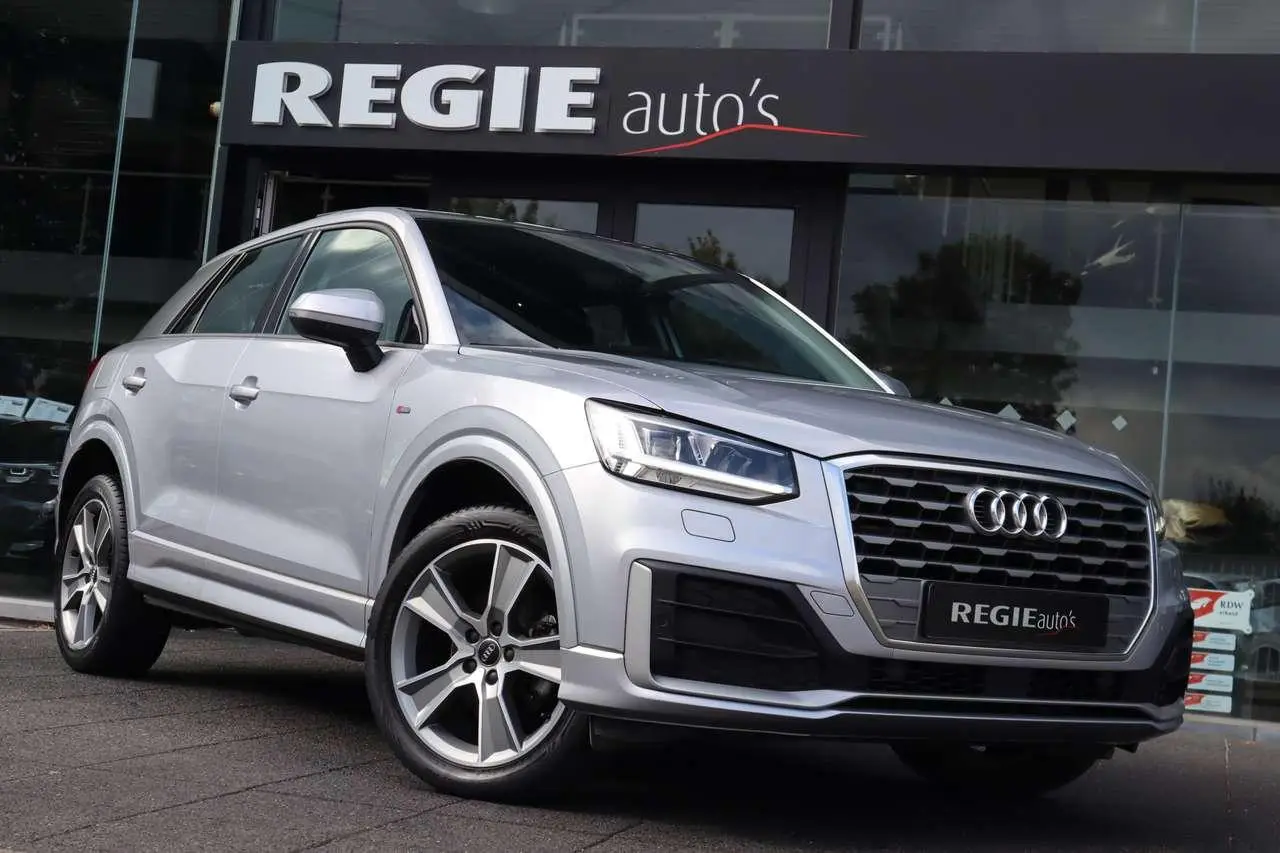 Photo 1 : Audi Q2 2019 Petrol