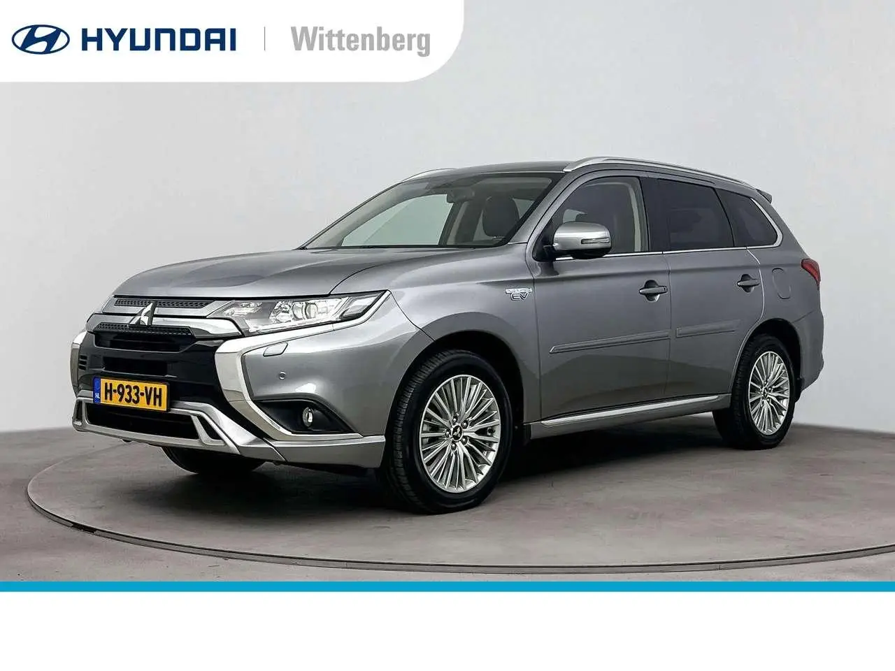 Photo 1 : Mitsubishi Outlander 2020 Hybrid