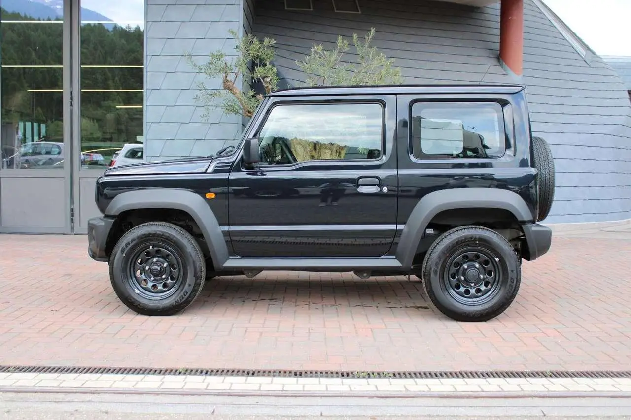 Photo 1 : Suzuki Jimny 2022 Petrol