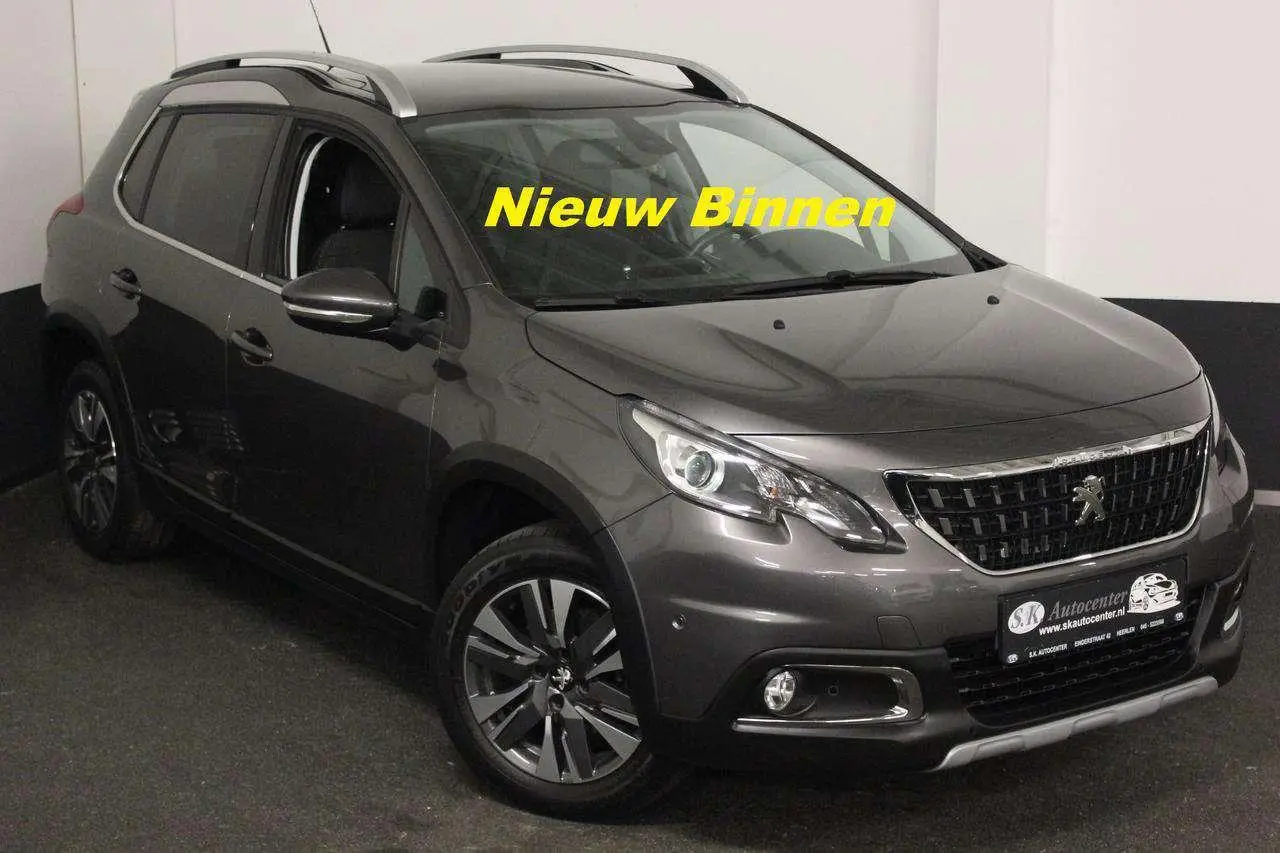 Photo 1 : Peugeot 2008 2016 Petrol