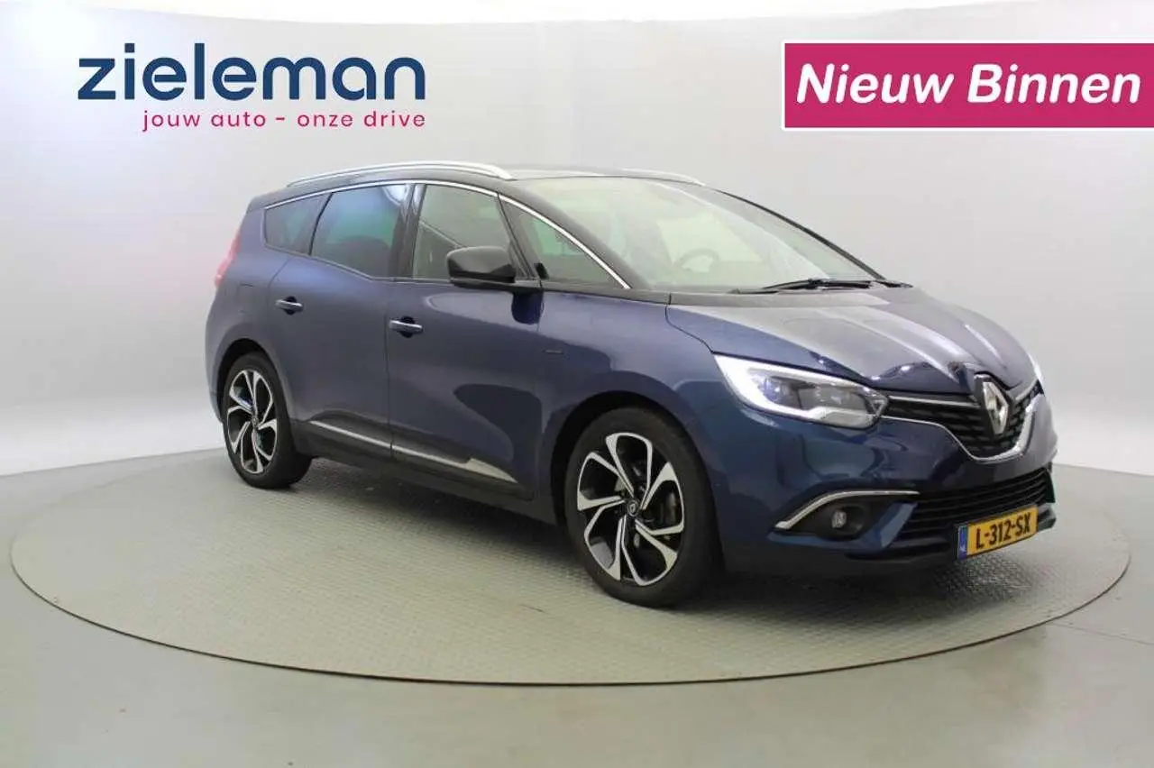 Photo 1 : Renault Grand Scenic 2019 Petrol