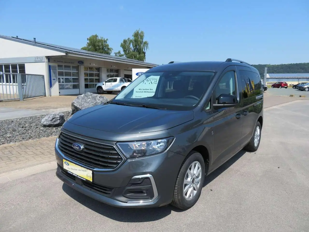 Photo 1 : Ford Tourneo 2023 Essence