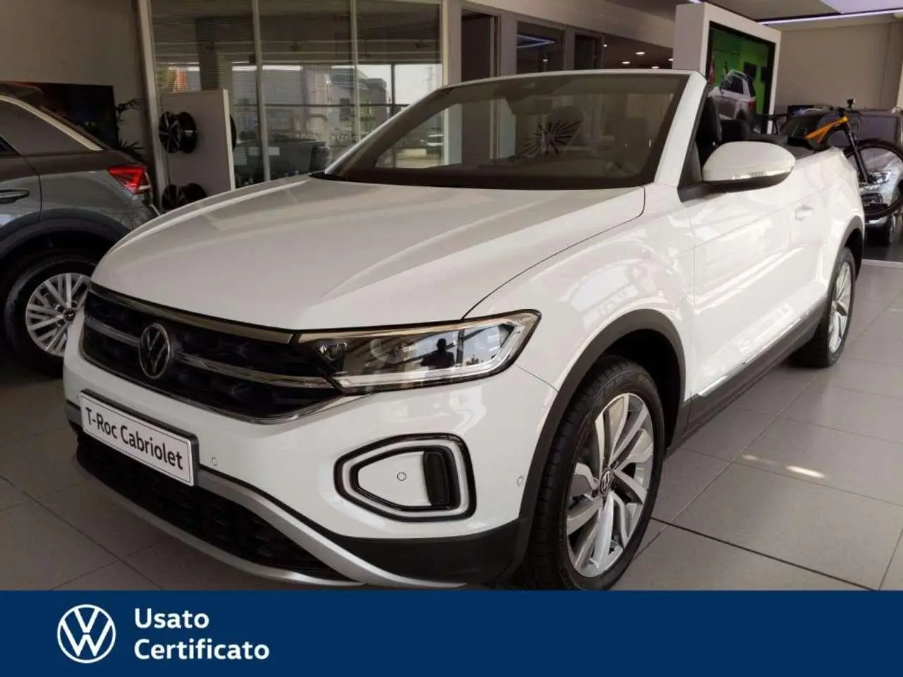 Photo 1 : Volkswagen T-roc 2022 Petrol