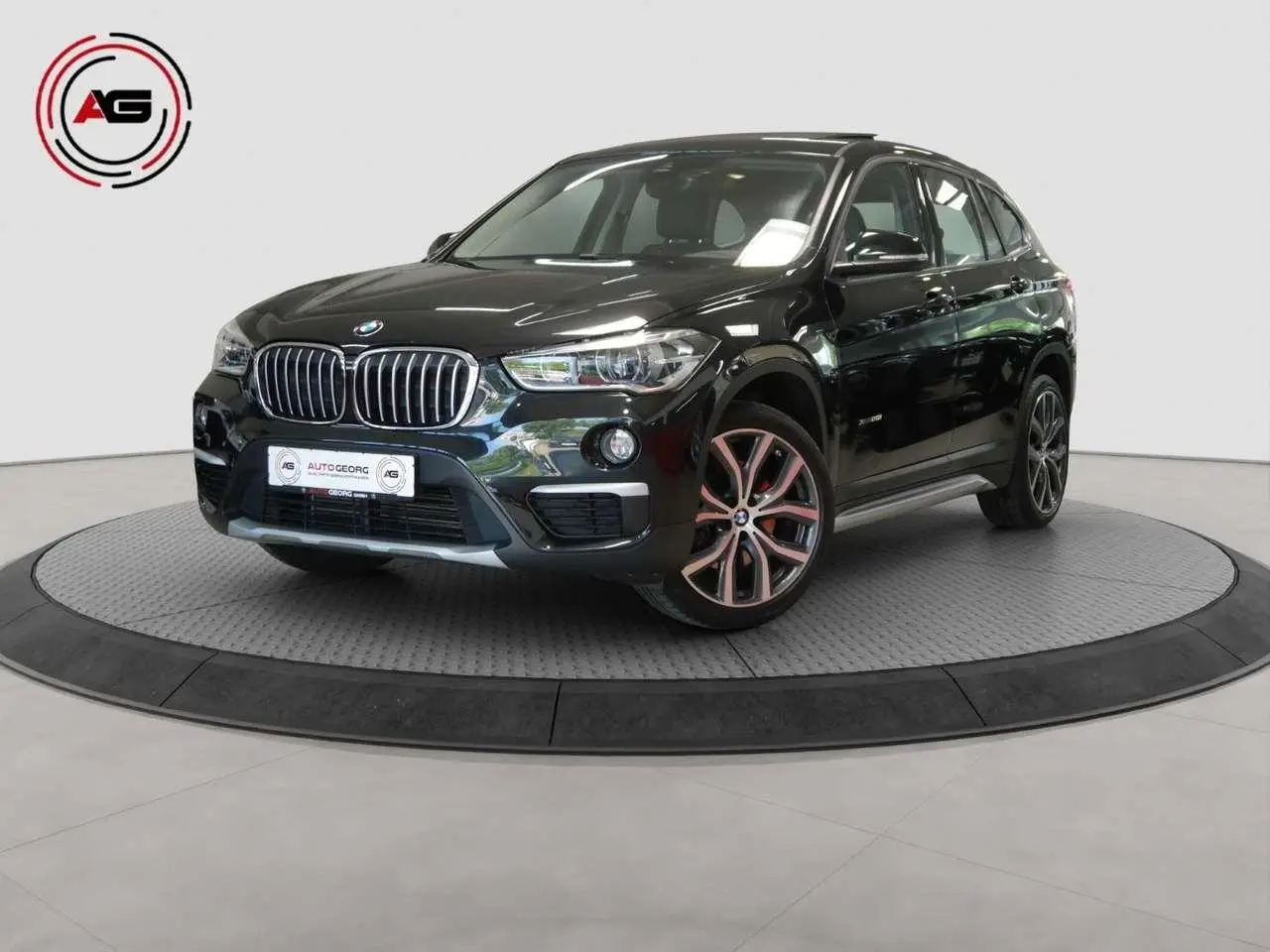 Photo 1 : Bmw X1 2016 Petrol