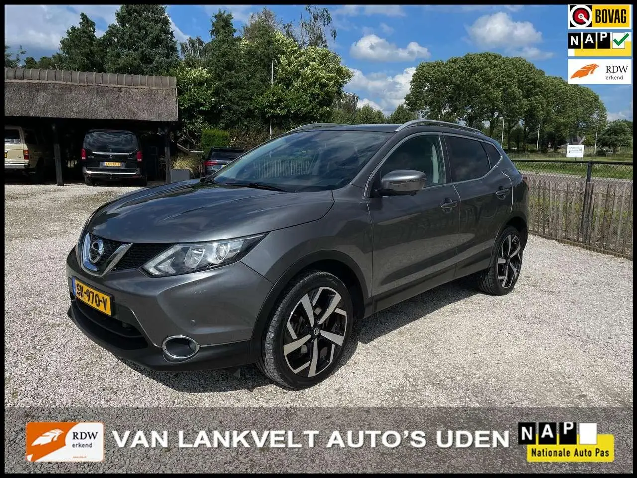 Photo 1 : Nissan Qashqai 2016 Petrol