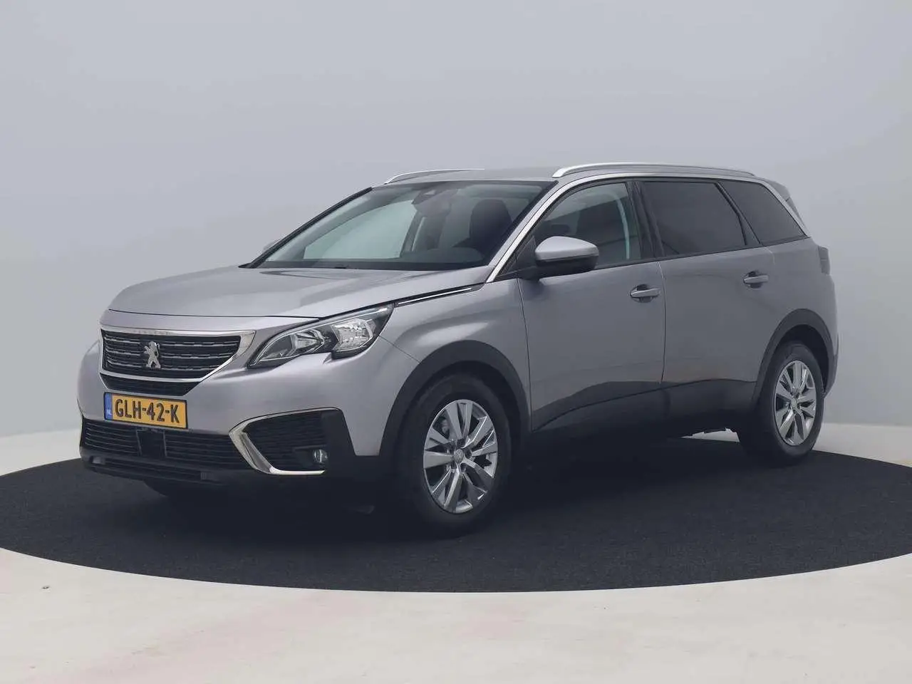 Photo 1 : Peugeot 5008 2019 Petrol