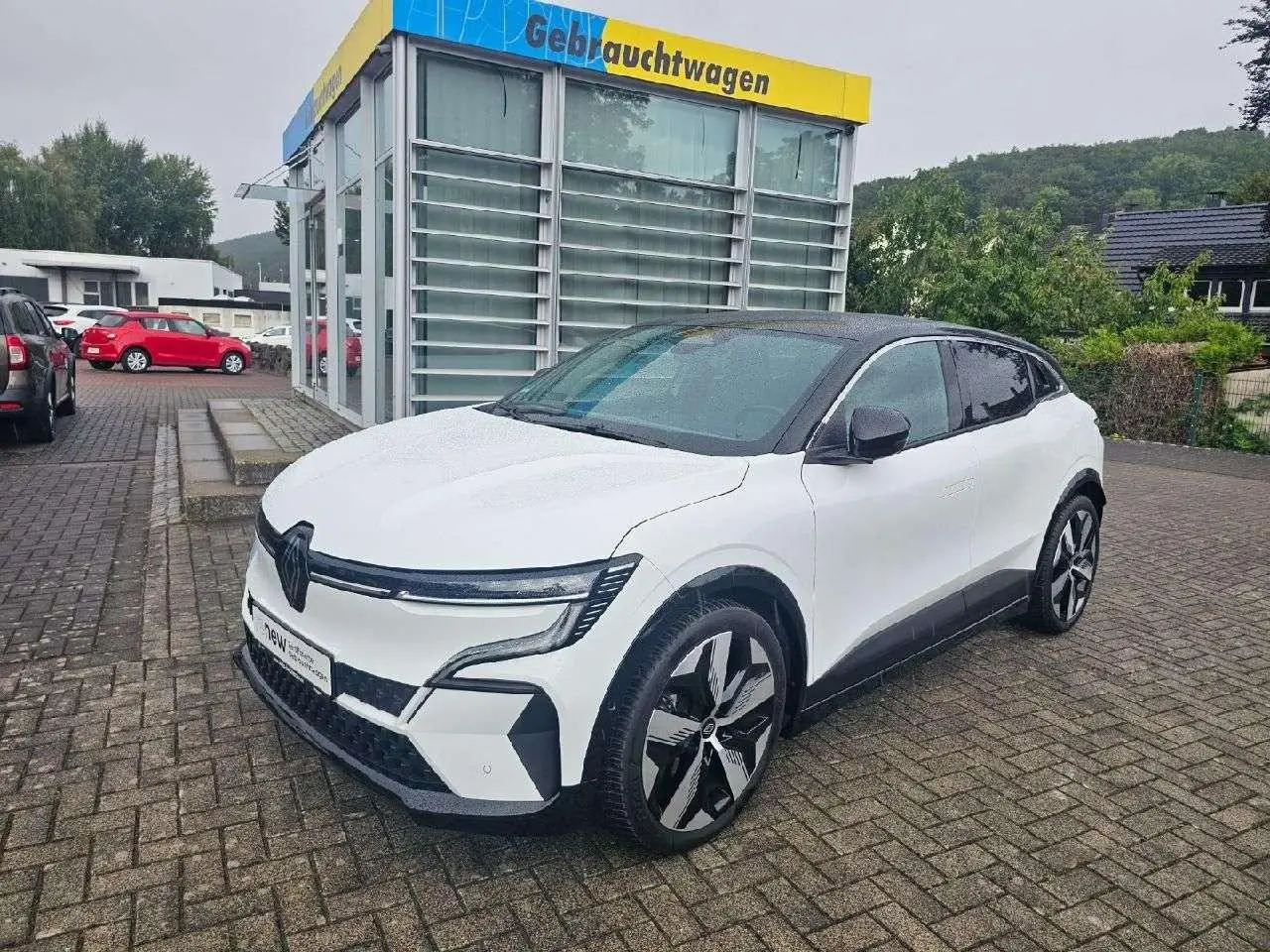 Photo 1 : Renault Megane 2022 Électrique