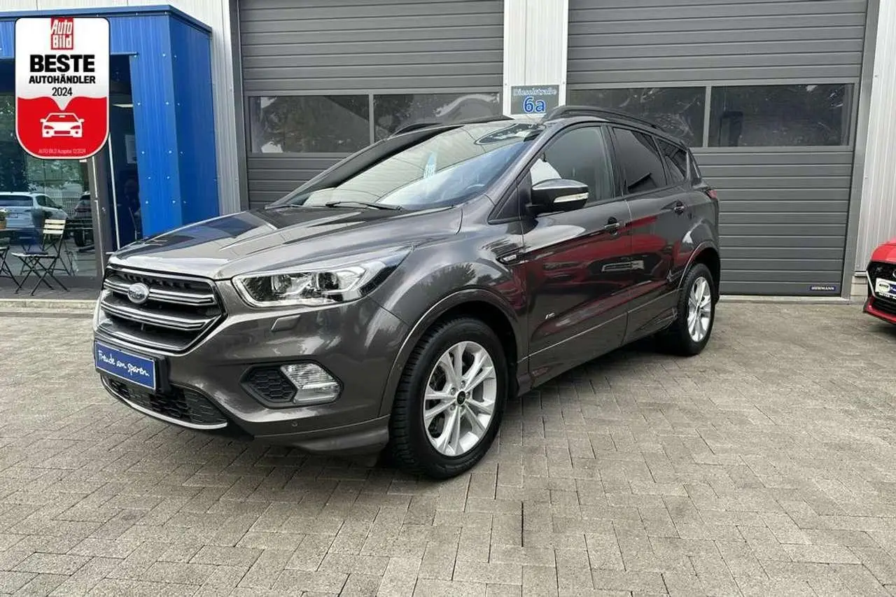 Photo 1 : Ford Kuga 2018 Essence