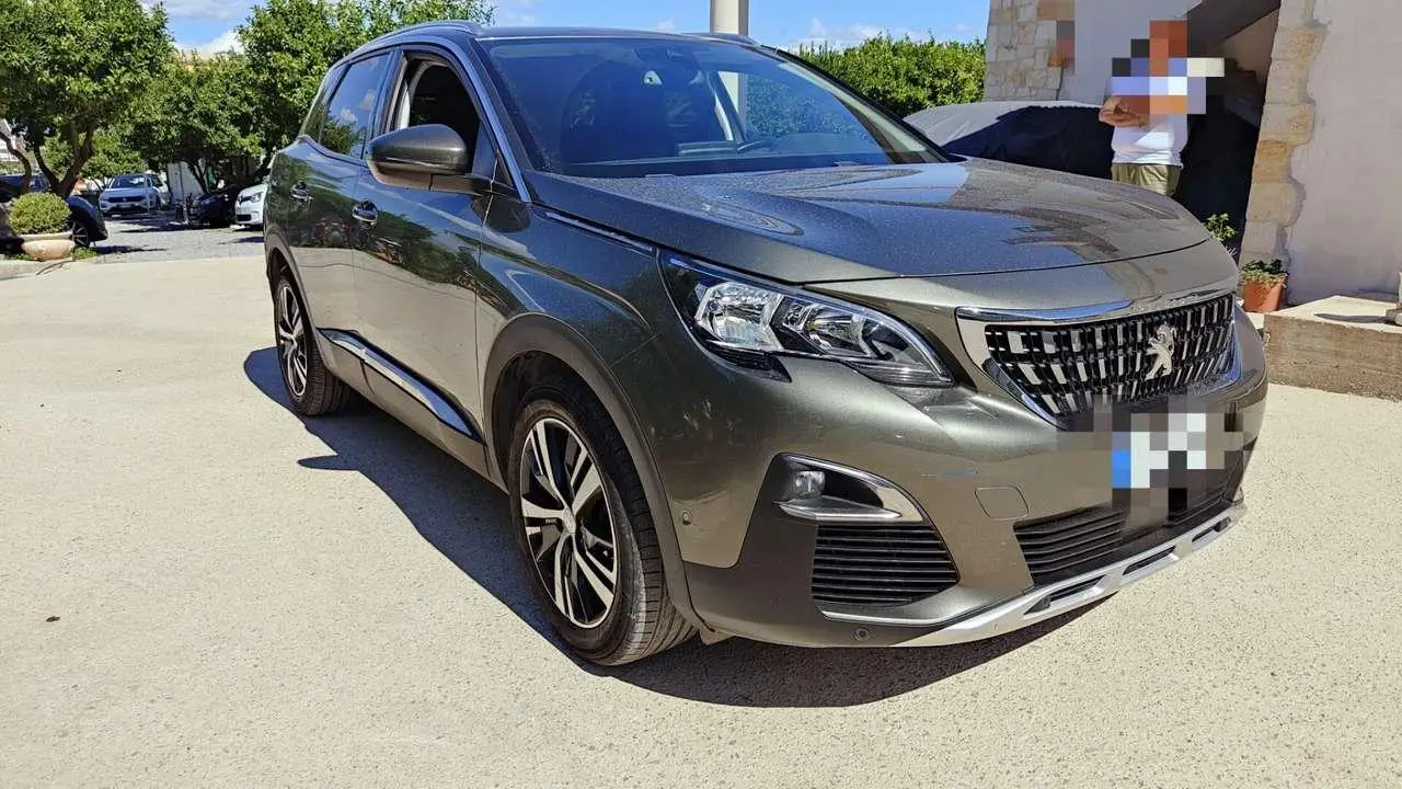 Photo 1 : Peugeot 3008 2017 Diesel