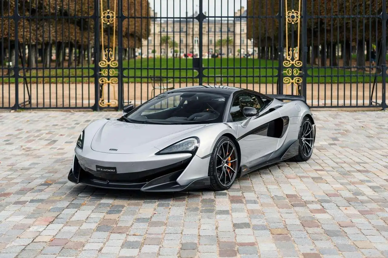 Photo 1 : Mclaren 600lt 2019 Essence