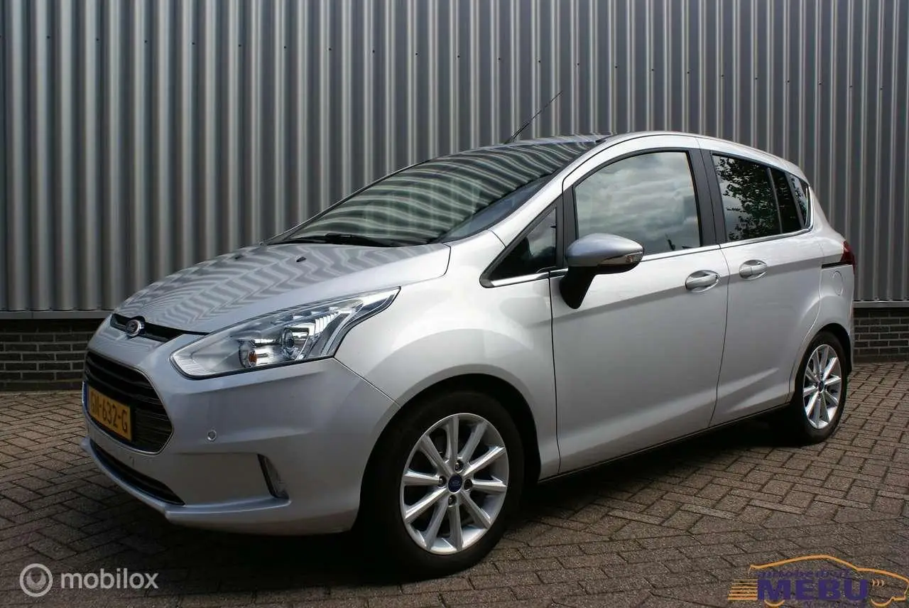 Photo 1 : Ford B-max 2015 Essence