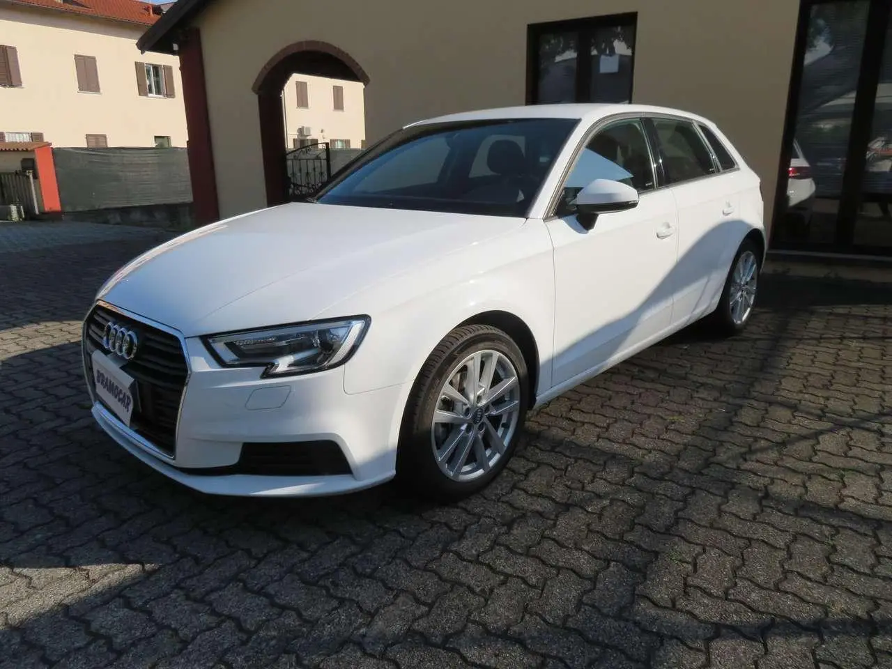 Photo 1 : Audi A3 2020 Petrol