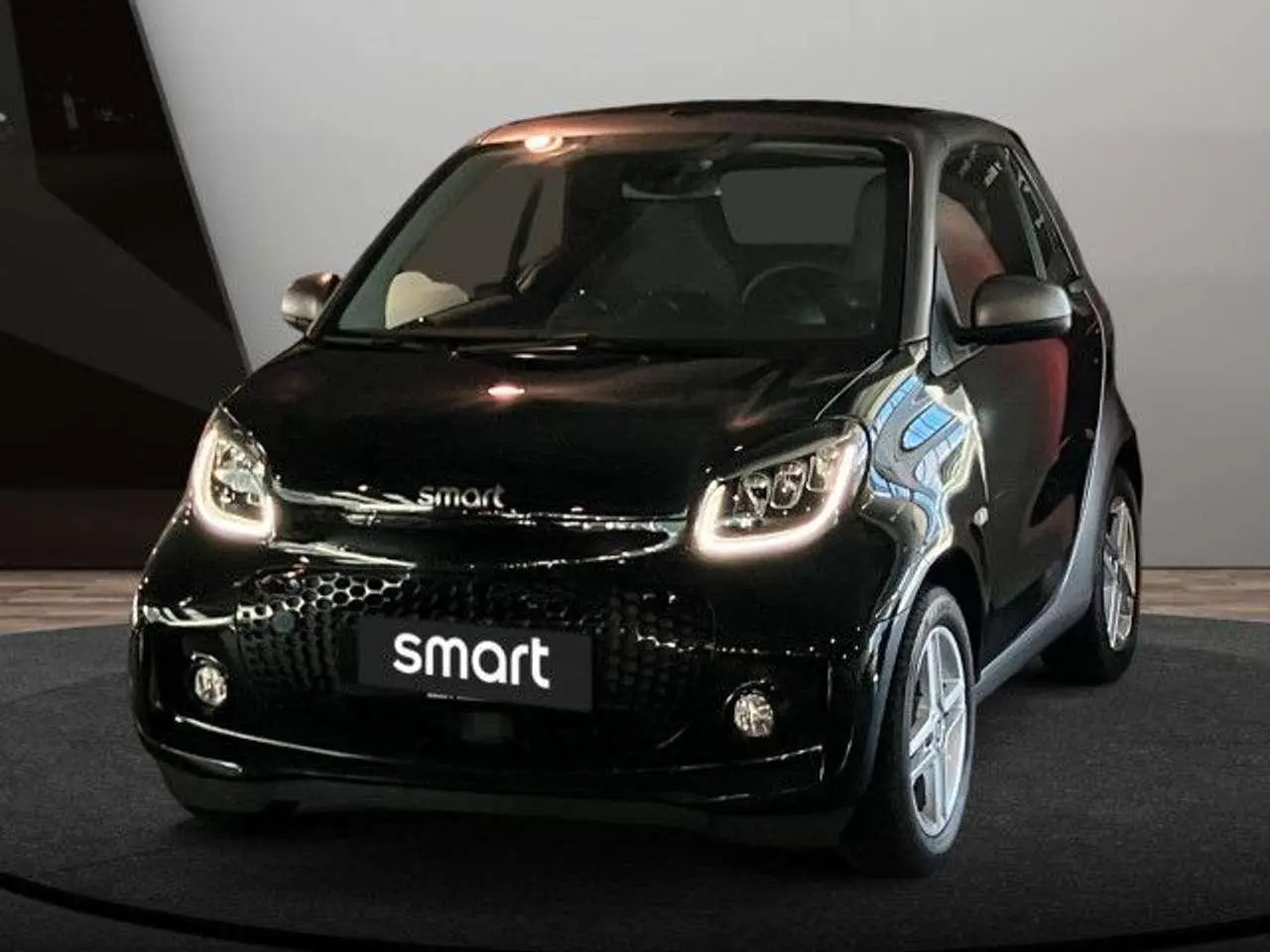 Photo 1 : Smart Fortwo 2023 Electric