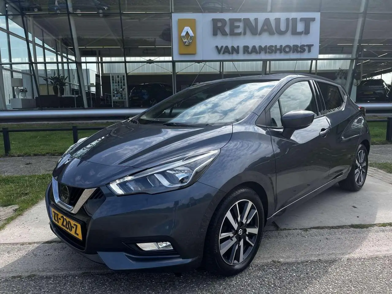 Photo 1 : Nissan Micra 2019 Essence