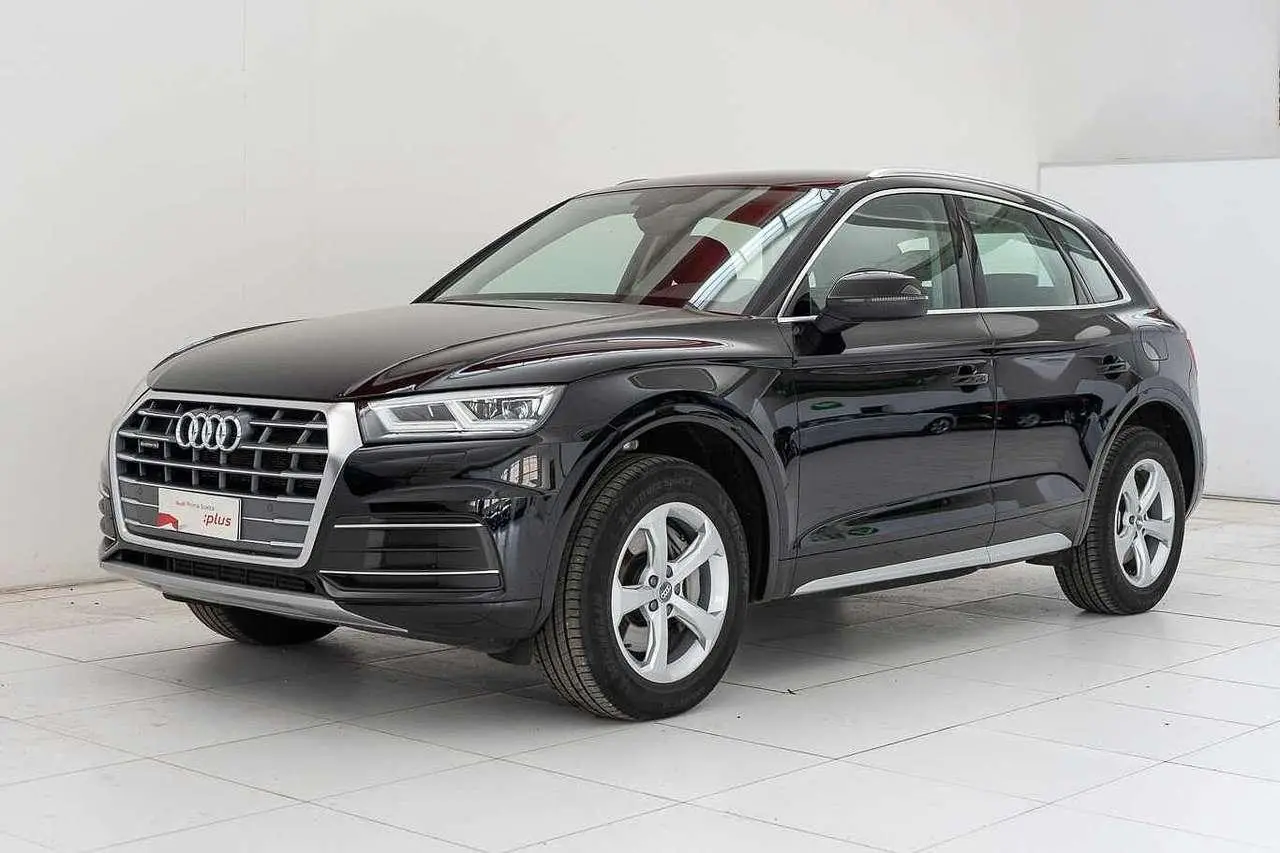 Photo 1 : Audi Q5 2020 Hybride