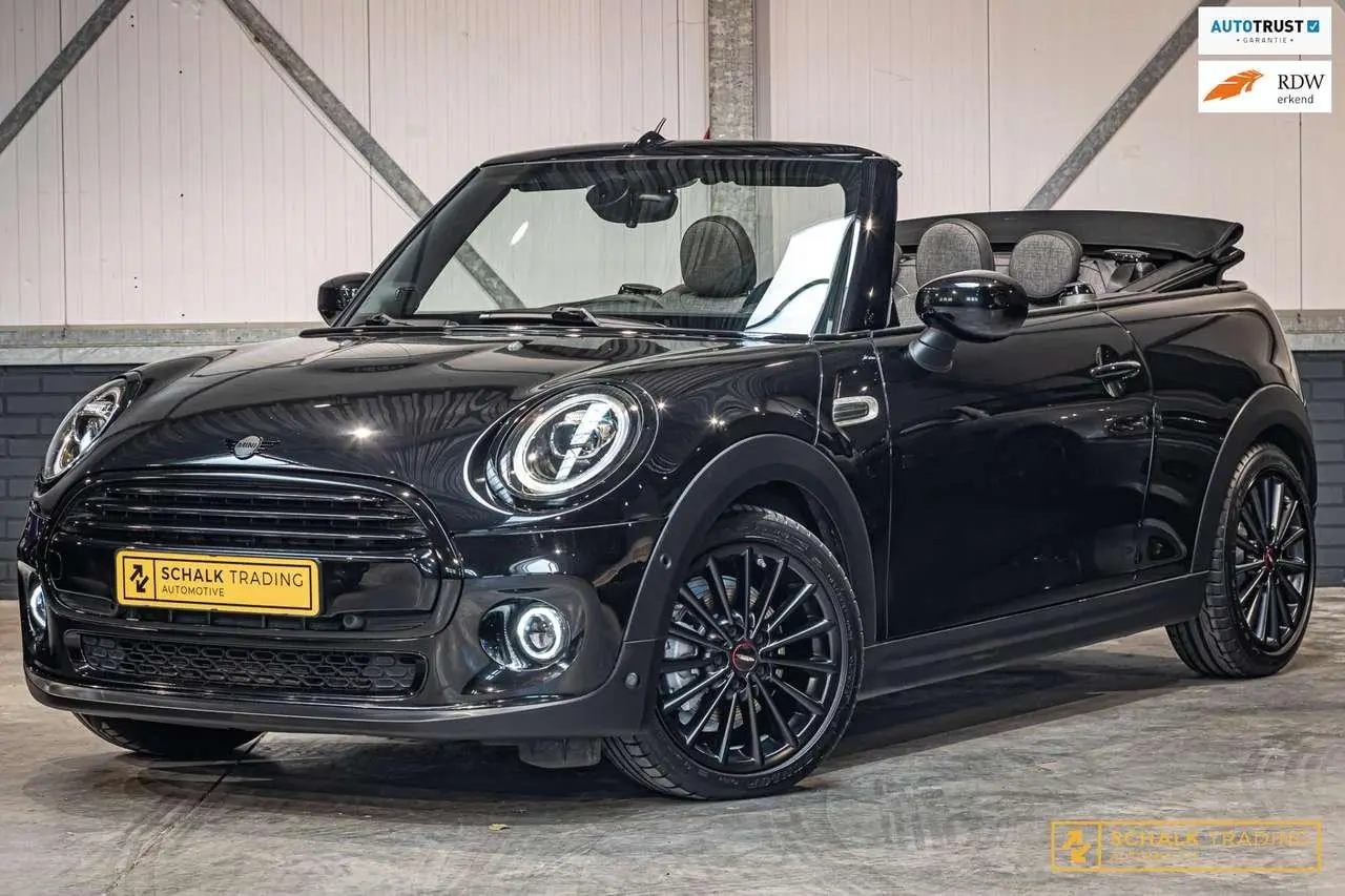 Photo 1 : Mini Cooper 2020 Petrol