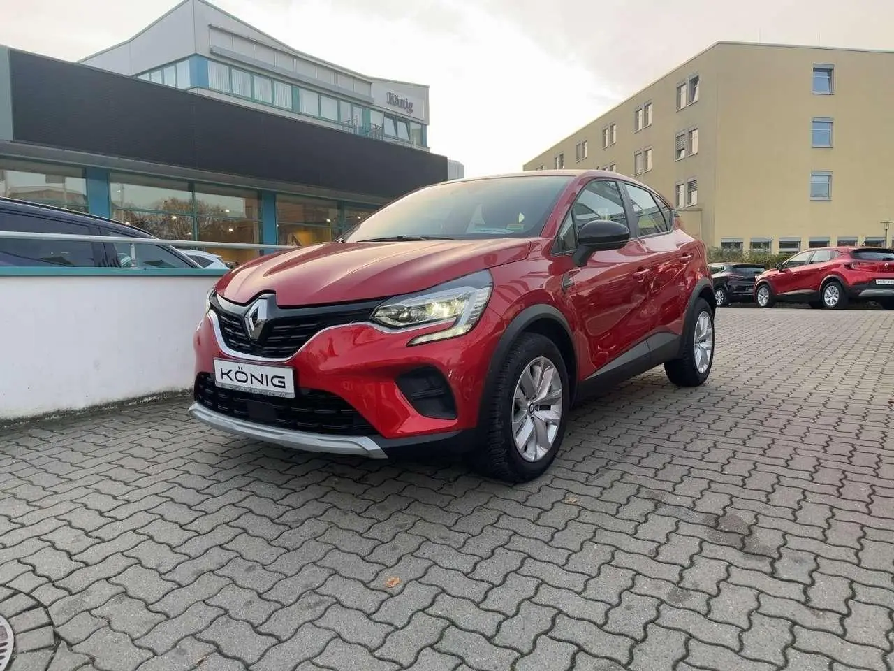 Photo 1 : Renault Captur 2023 Petrol