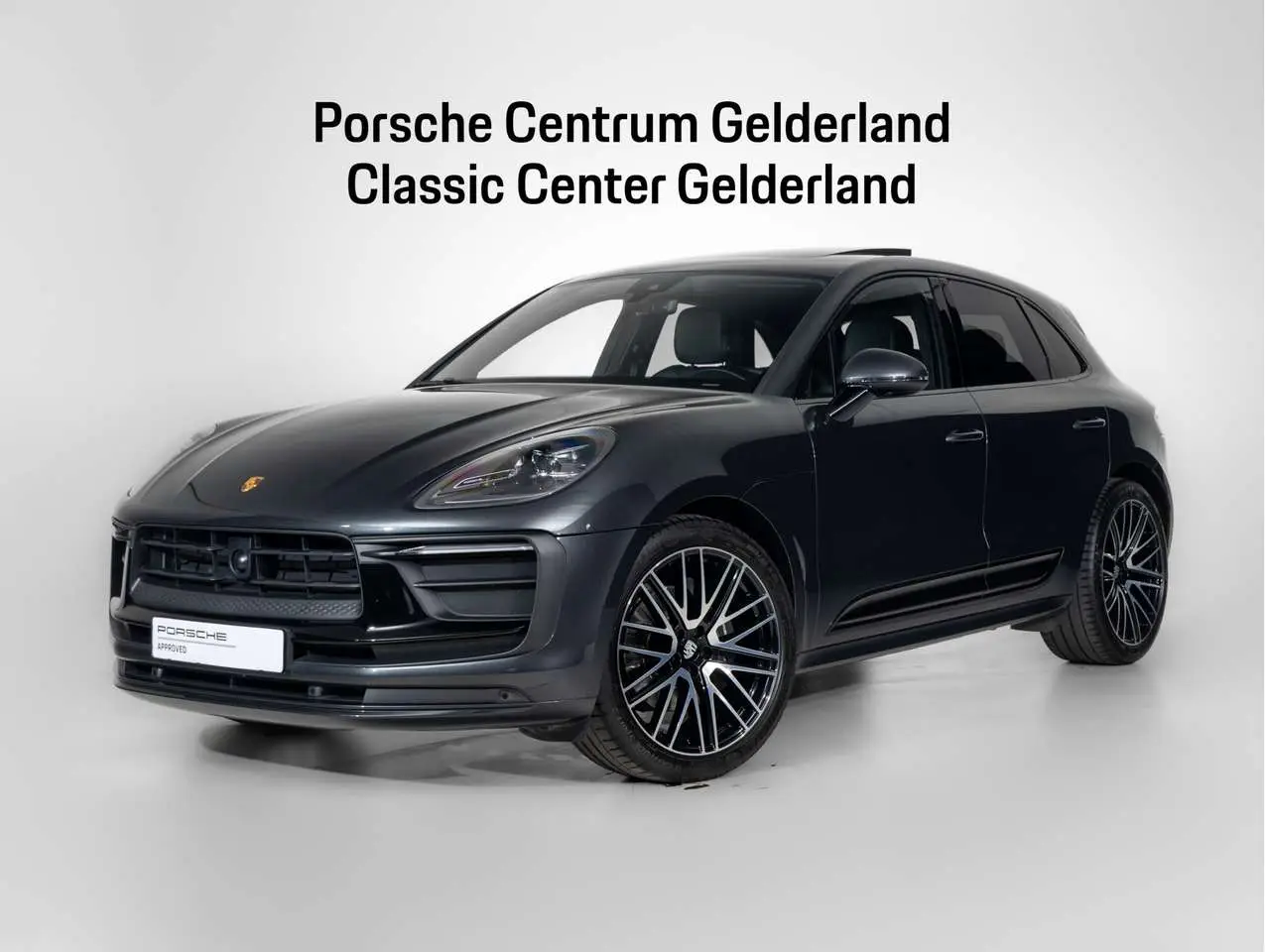 Photo 1 : Porsche Macan 2023 Essence