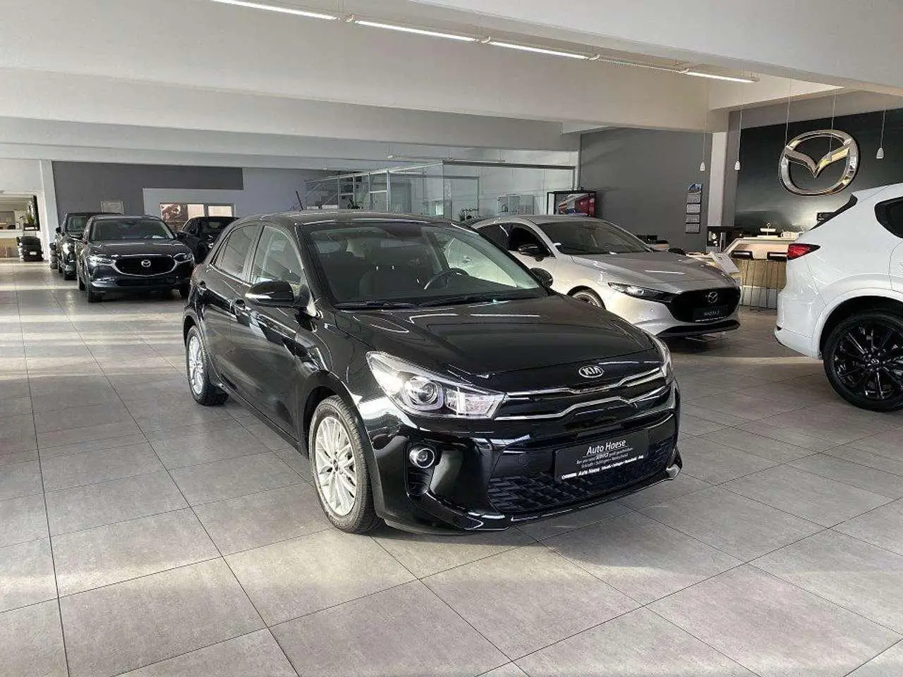 Photo 1 : Kia Rio 2017 Petrol