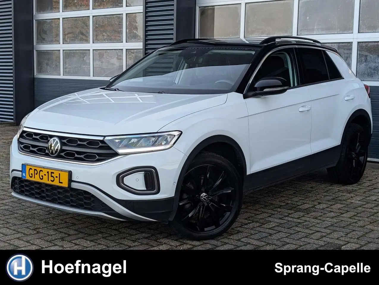 Photo 1 : Volkswagen T-roc 2022 Essence