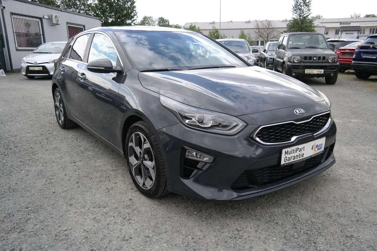 Photo 1 : Kia Ceed 2018 Essence