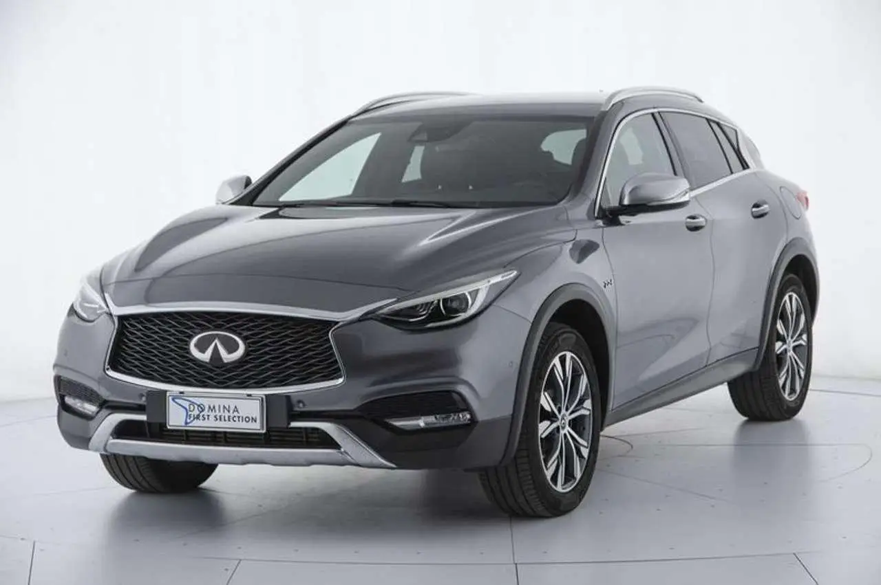 Photo 1 : Infiniti Qx30 2016 Diesel