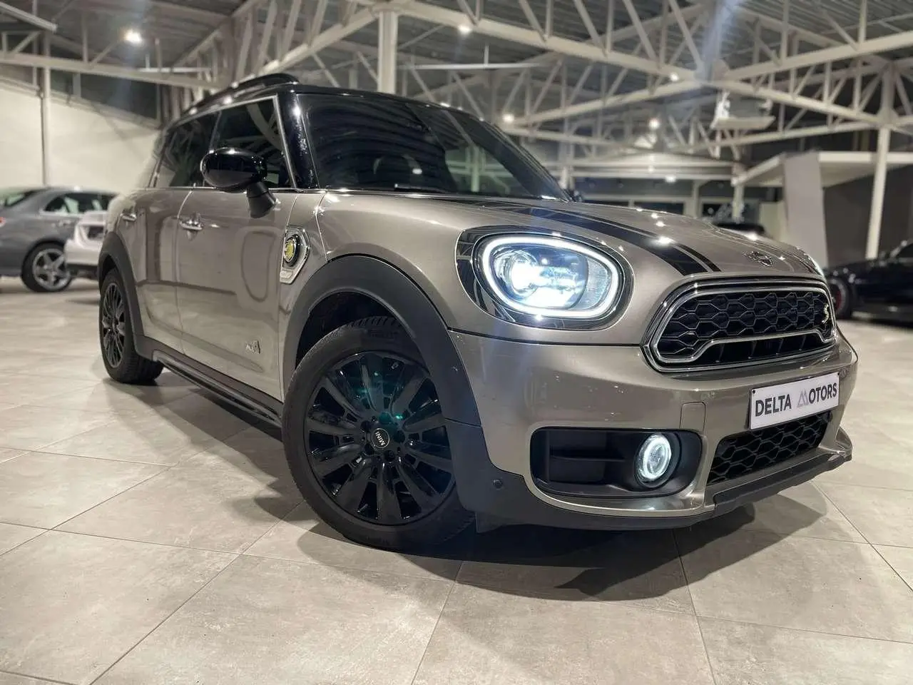 Photo 1 : Mini Cooper 2019 Hybride