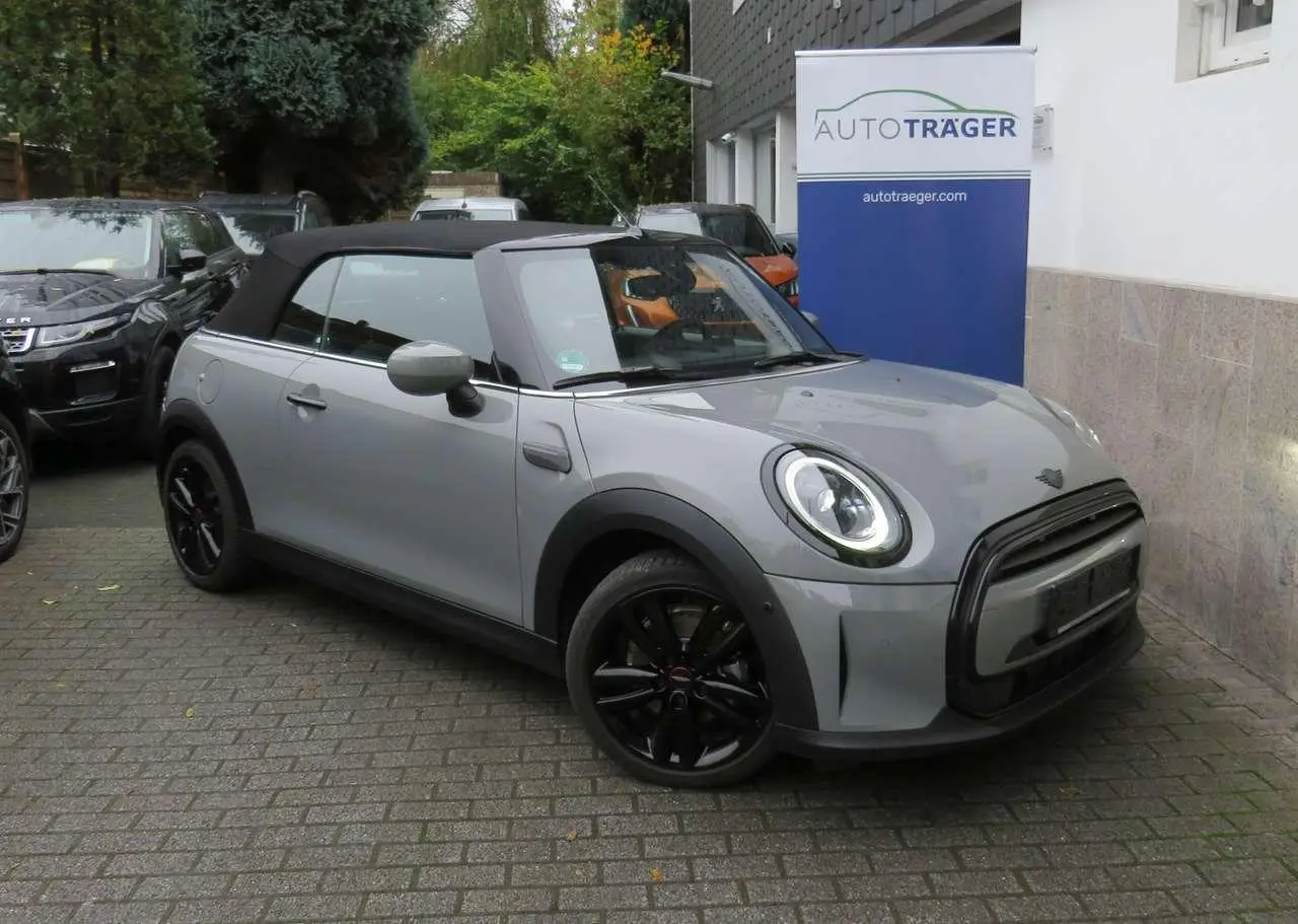 Photo 1 : Mini One 2022 Petrol