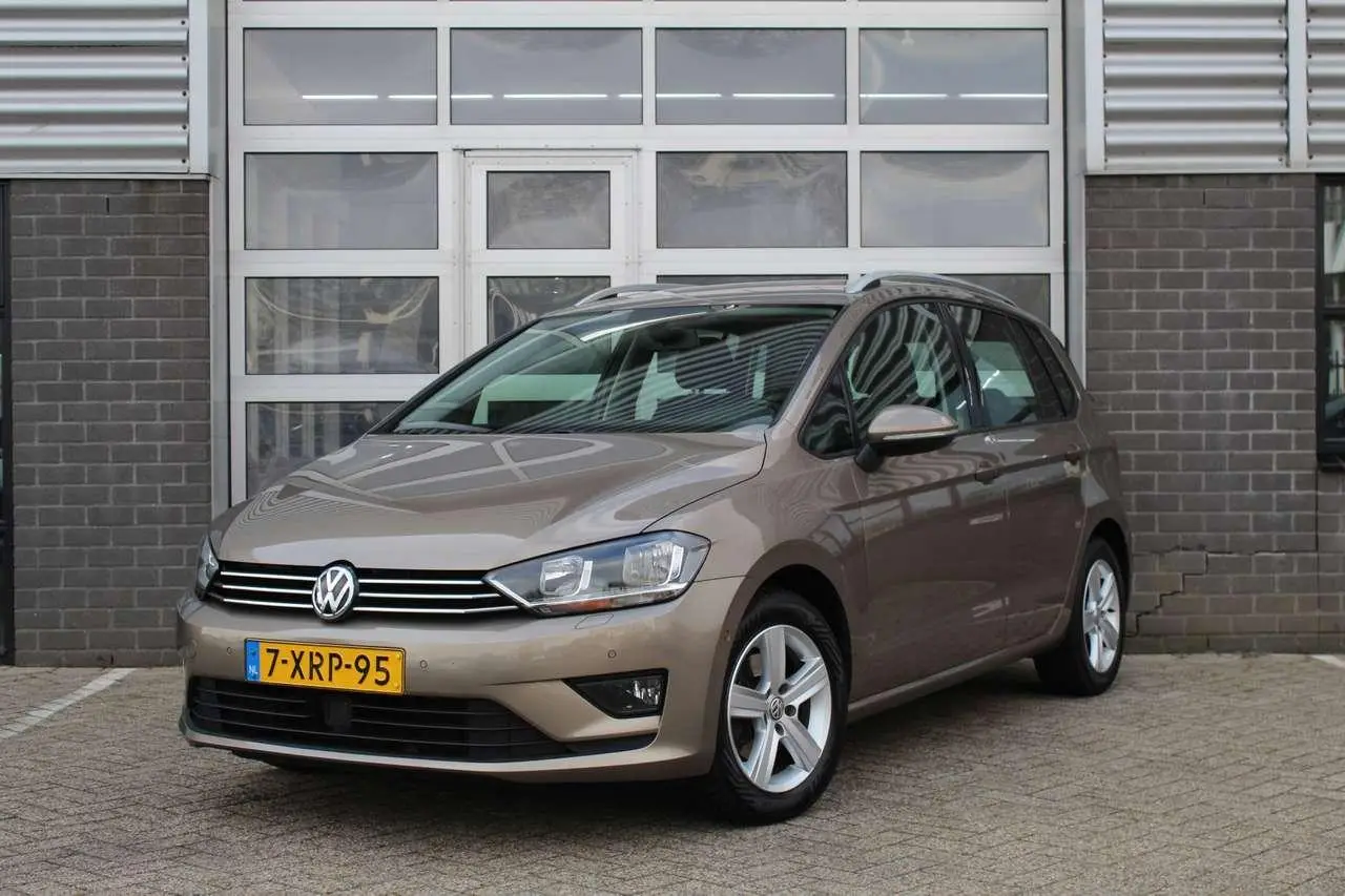 Photo 1 : Volkswagen Golf 2014 Petrol