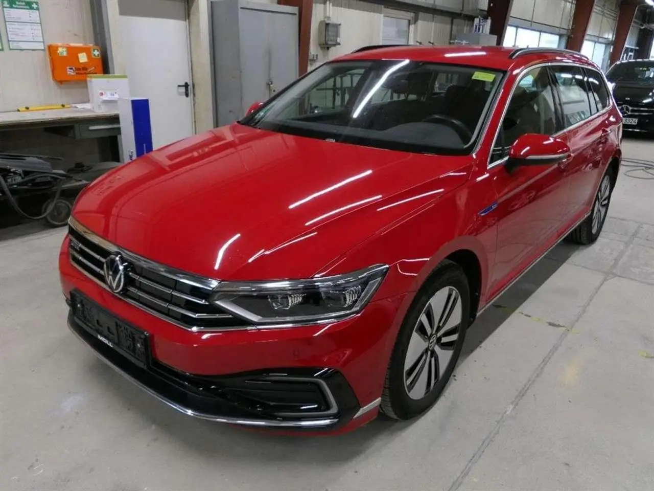 Photo 1 : Volkswagen Passat 2021 Hybride