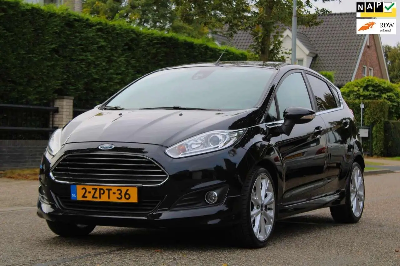 Photo 1 : Ford Fiesta 2015 Petrol