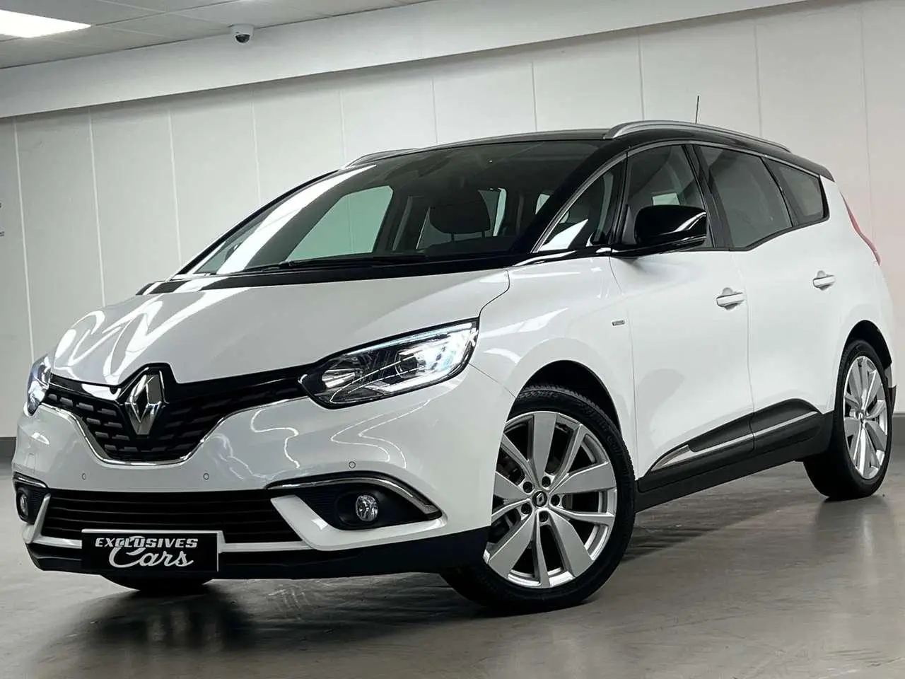 Photo 1 : Renault Grand Scenic 2019 Essence