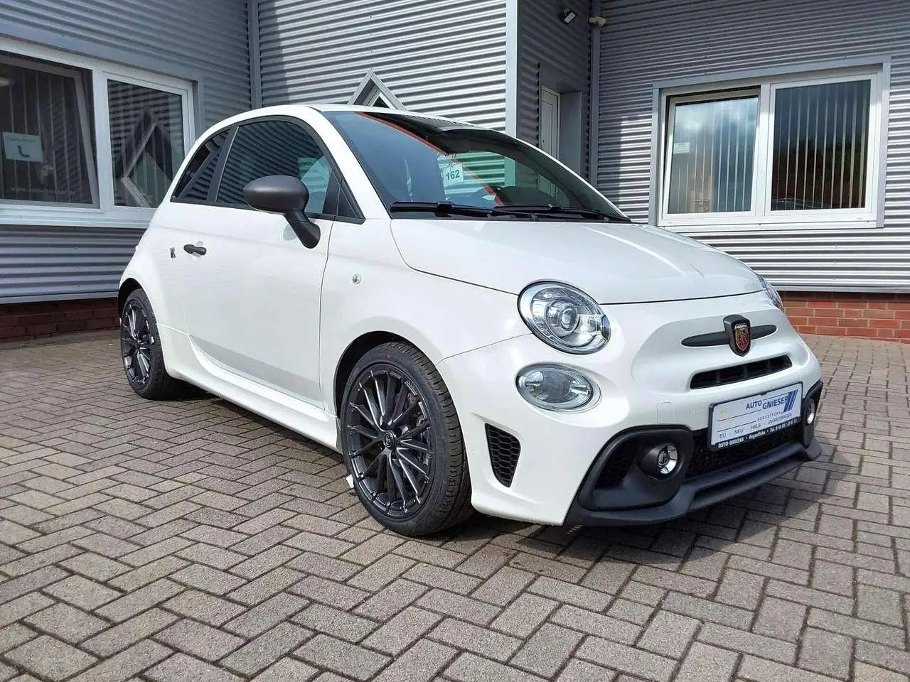 Photo 1 : Abarth 595 2024 Essence