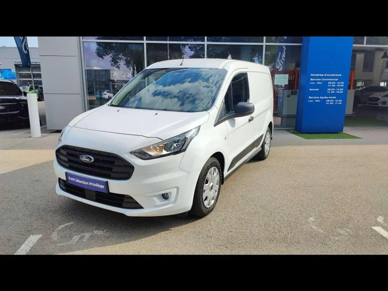 Photo 1 : Ford Transit 2024 Autres