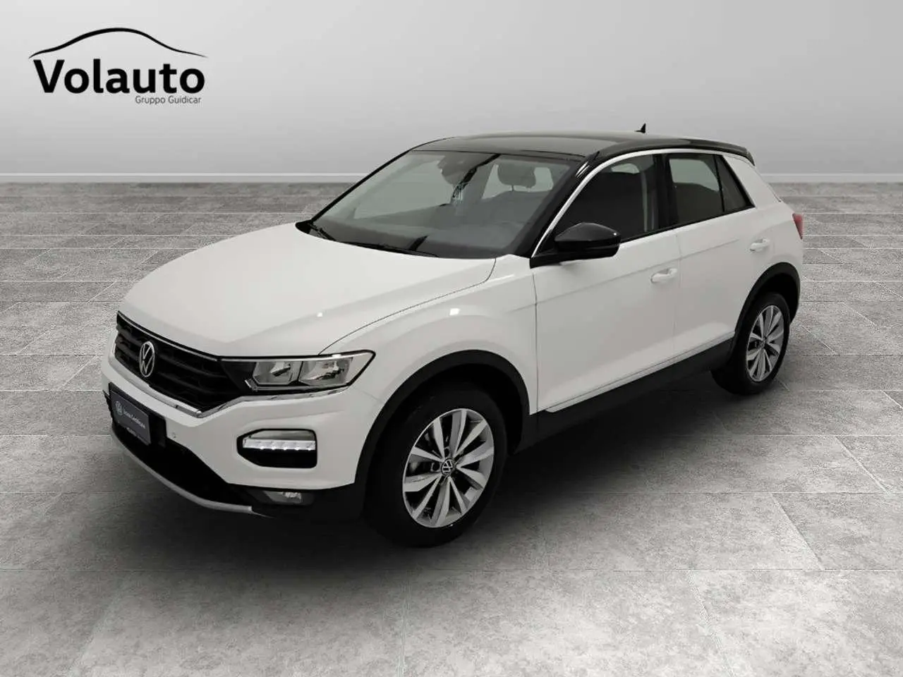 Photo 1 : Volkswagen T-roc 2021 Essence