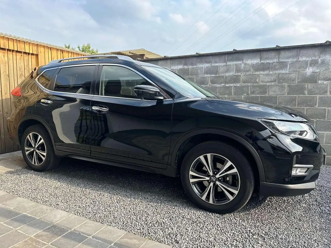 Photo 1 : Nissan X-trail 2018 Petrol