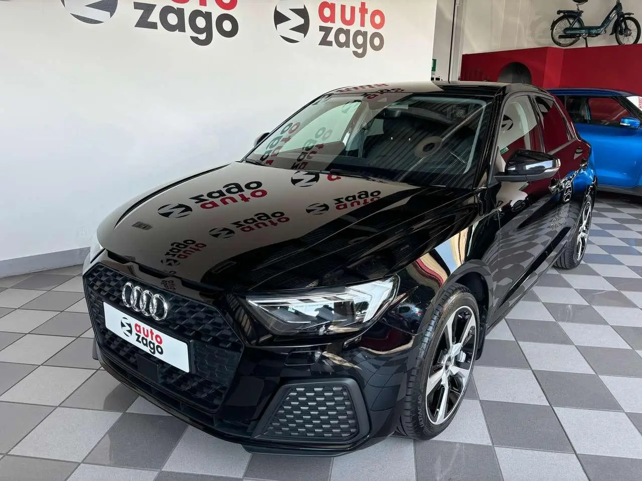 Photo 1 : Audi A1 2023 Petrol