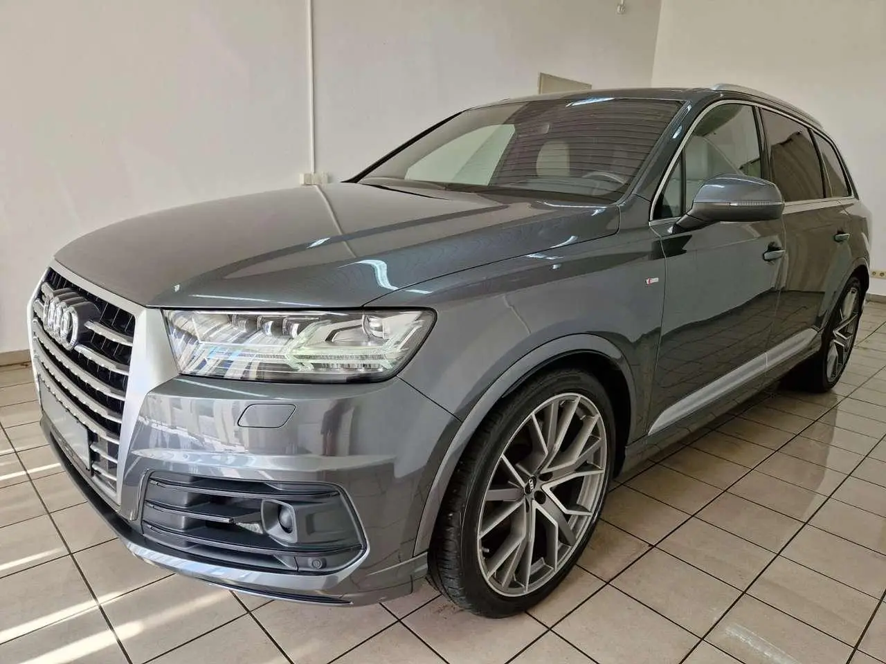 Photo 1 : Audi Q7 2019 Diesel