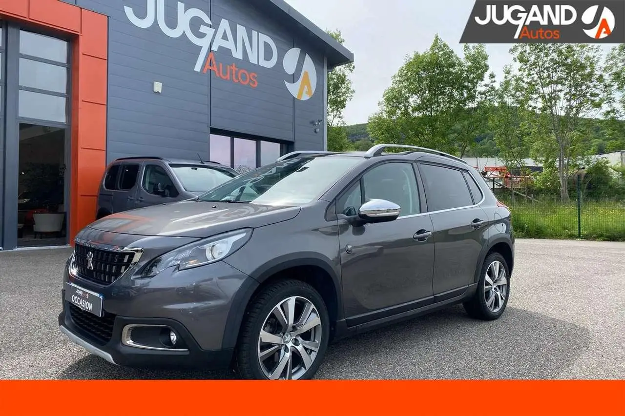 Photo 1 : Peugeot 2008 2019 Petrol