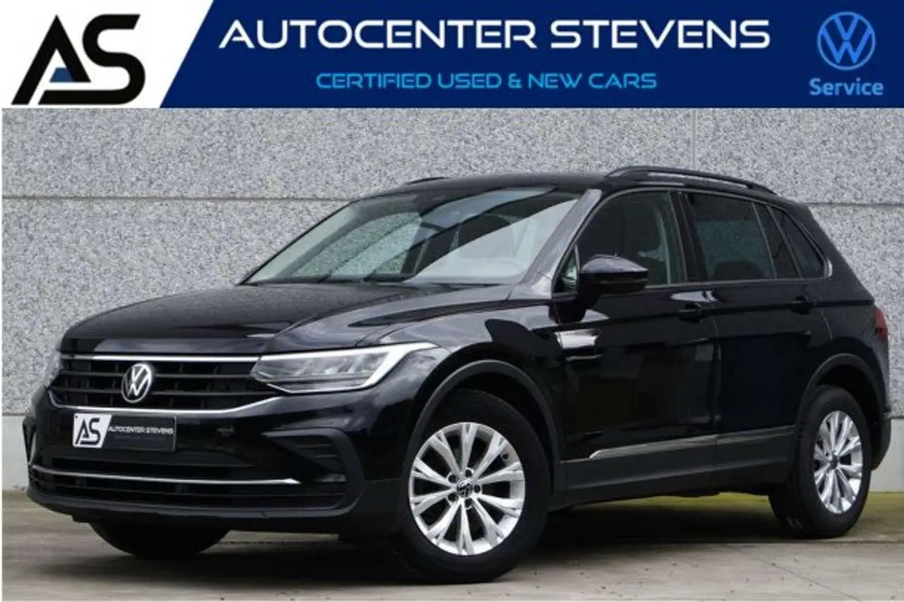 Photo 1 : Volkswagen Tiguan 2021 Essence