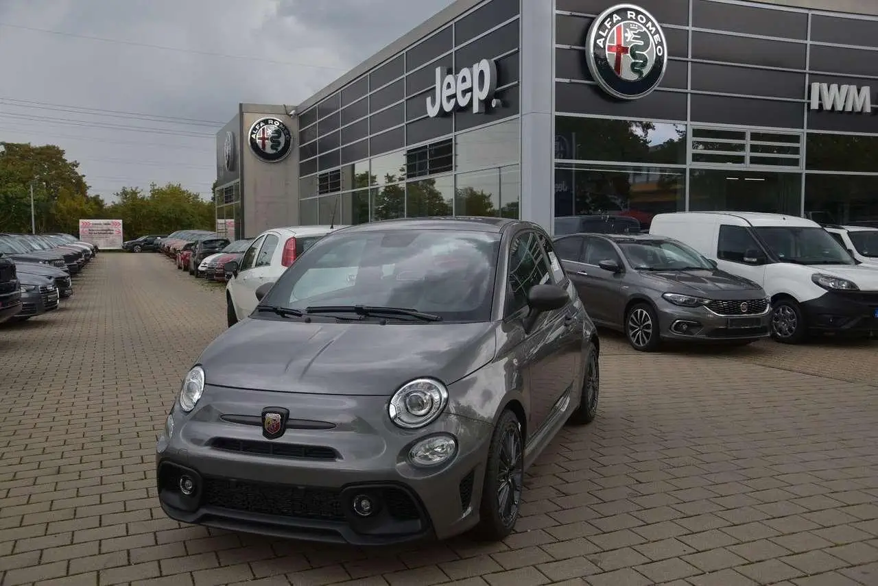 Photo 1 : Abarth 695 2023 Essence